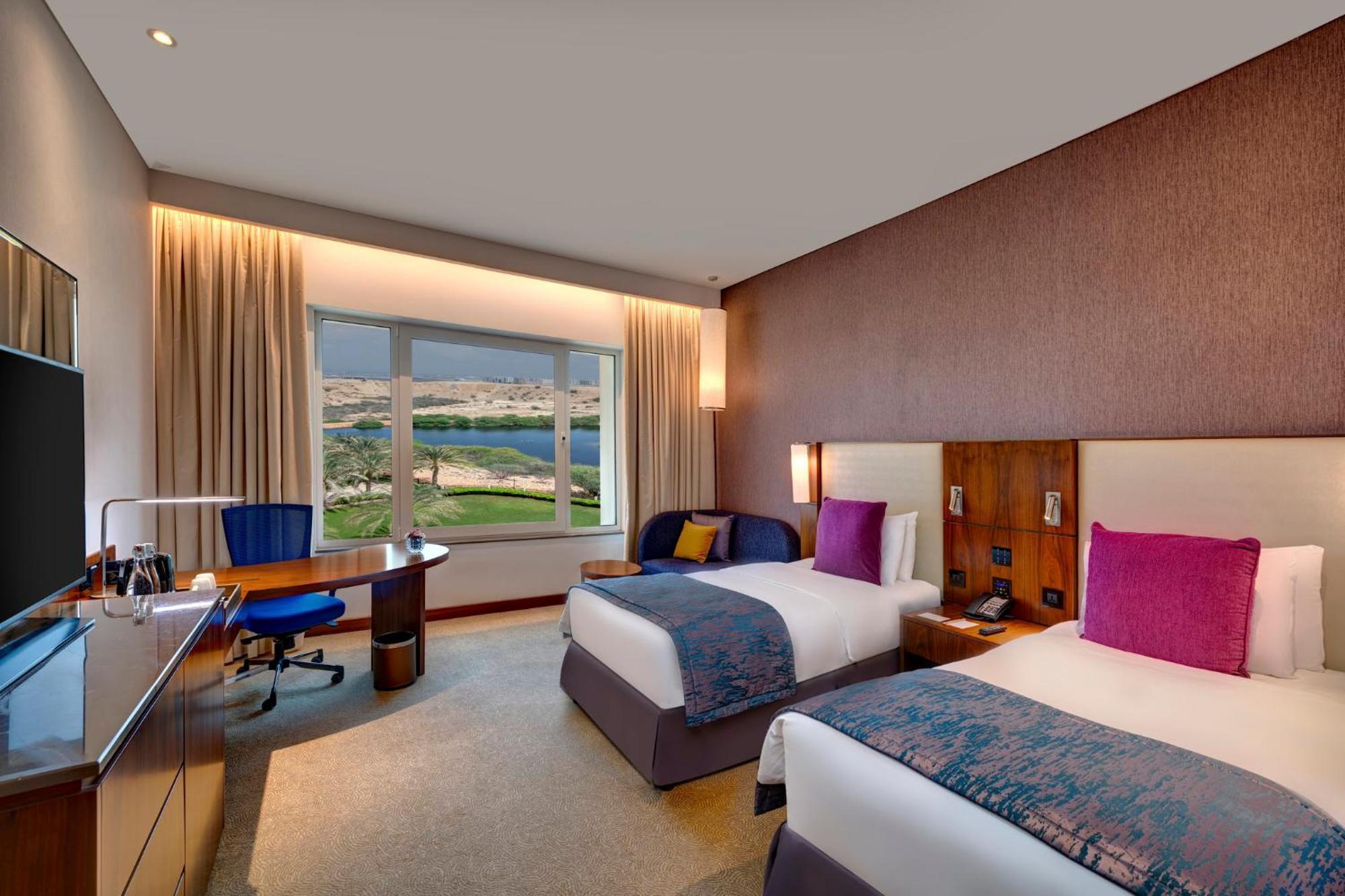 Crowne Plaza Ocec By Ihg Hotel Mascate