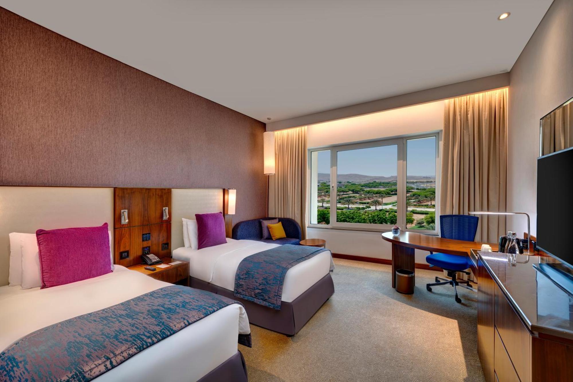 Hotel Crowne Plaza Ocec By Ihg Maskat